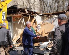 Київблагоустрій демонтує незаконні об'єкти
