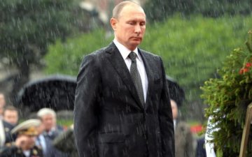 Унылого клона Путина засекли в метро