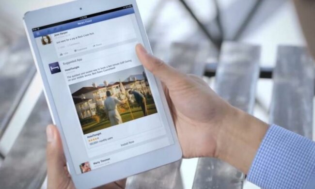 Facebook заставил понервничать звезд взрослого кино