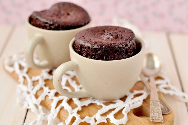 Кавово-шоколадний кекс в кружці: рецепт для ледачих