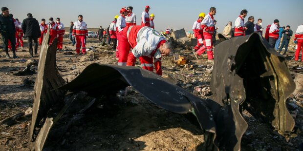 Авария самолета МАУ в Иране, фото: REUTERS
