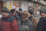 пенсионеры, скриншот из видео