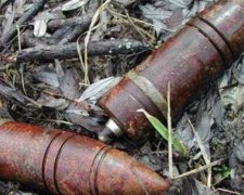 Біля військового ліцею знайшли артилерійский снаряд