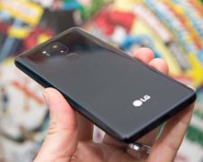 Дисплеи LG G8 научат разговаривать