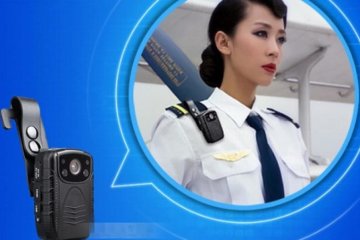 Нова поліція отримала форму з Канади