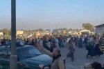 "Женщине отрубили пальцы из-за маникюра": кто оказался в опасности в Афганистане после прихода талибов