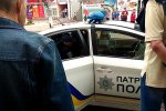 В Херсоне неадекватный мужчина устроил жителям адскую ночь: драка с копами закончилась ПНД