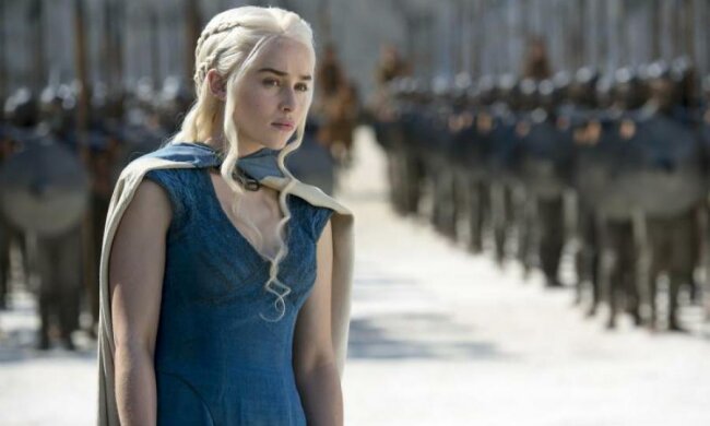 Сказке конец: герои Игры престолов попались за неожиданным занятием 