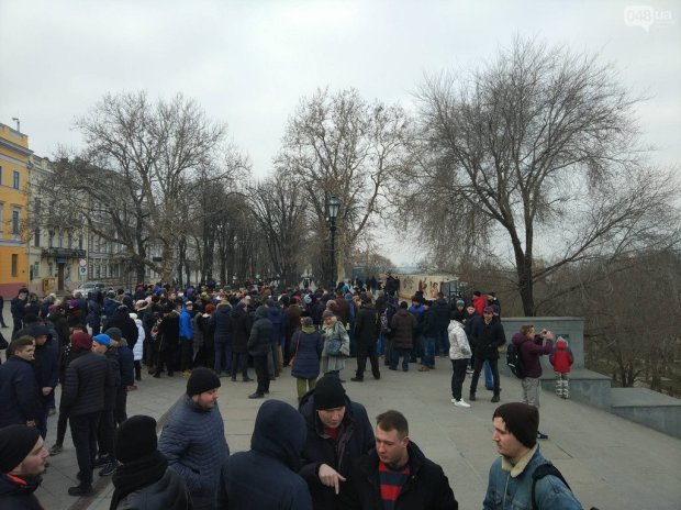 В Одессе провели спецоперацию с митингом: продажность и тупость граждан поражает