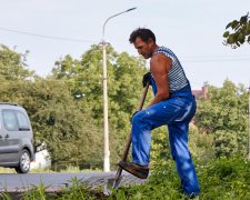 Посівний календар на червень: не проґавте ці дні, інакше не бачити рекордного врожаю