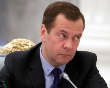 Соціологи виставили Медведєву рахунок за "замовний рейтинг"