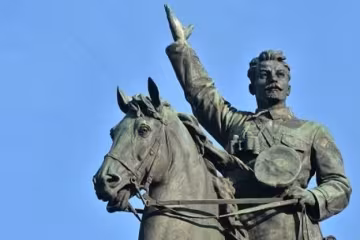 Український Щорс: чи є персона комдива символом тоталітаризму