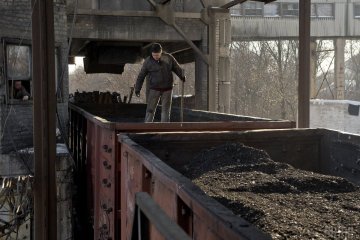 поставки вугілля