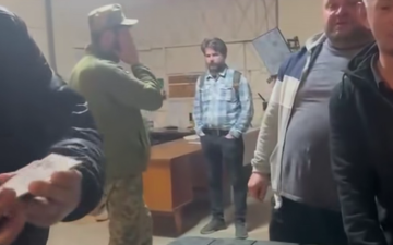 Проверка условий в ТЦК. Фото: facebook/Дмитрий Лубинец