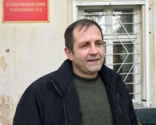 Гимн Украины и патриотические возгласы: политзаключенный Балух рассказал Порошенко о жизни в СИЗО