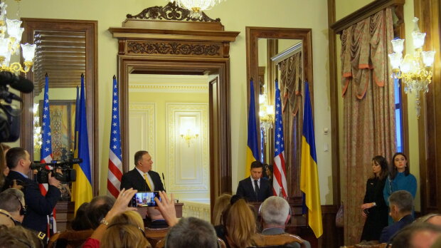 Встреча Владимира Зеленского с госсекретарем США Майкjv Помпео - фото Знай.uа