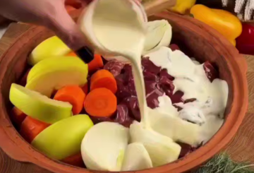 Паштет зі сливою та медовою цибулею.