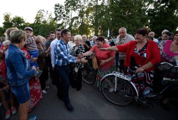 Ляшко решил жалко скопировать Кличка и вызвал бурю насмешек: "Клоун Ахметовский"