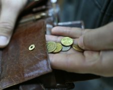 Українцям платитимуть у євро: як незабаром зміняться суми у вашому гаманці