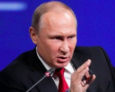 Путін повернувся від Макрона і осмілів