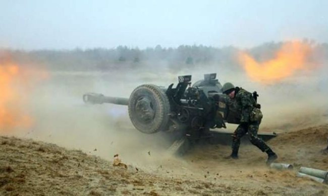 Боевики 21 раз обстреляли украинских военных на Донбассе