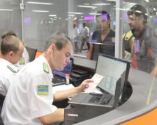 Разоблачили полсотни фирм: как действуют визовые мошенники в Украине