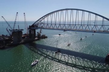 Росіяни знайшли найкраще "застосування" Керченському мосту: ось де ваші грошики