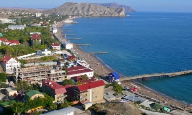 Аксьонов "інвентаризує" узбережжя Криму