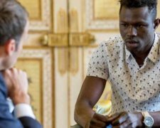 Спасительница в юбке и клоун в шортах: сеть захватил флешмоб о человеке-пауке