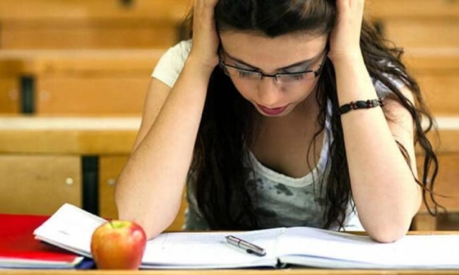 Абитуриенту на заметку: сколько стоит желанная специальность
