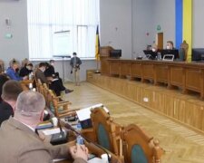 Львівські депутати відмовили Садовому в кредиті, - комунальники залишаться без зарплати