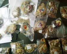 Колишній священик торгував церковними реліквіями