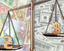 Три прогнози: що буде з гривнею до кінця року?