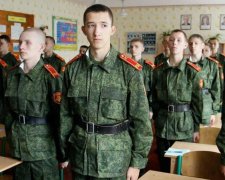 ТАКОГО МАРАЗМУ ви точно не бачили! Дітей змушують помирати за Путіна в останньому бою
