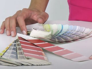 Вибір кольору Pantone, скріншот: Youtube