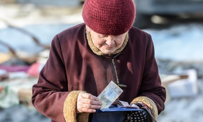 Сколько украинские пенсионеры получают после перерасчета: жестокая реальность в цифрах