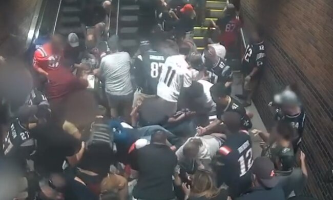 Эскалатор в метро, скриншот