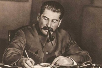 Аскетизм диктатора: стало відомо, які "багатства" Сталіна знайшли після його смерті