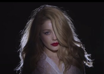 Тина Кароль, скриншот из YouTube