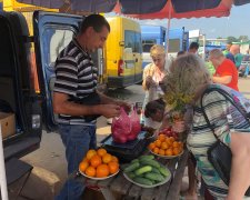 Овочі за ціною збитого літака: Зеленському показали, як українці змушені виживати