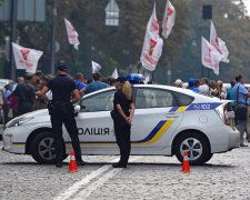 Вкладники "Дельта банку" влаштували мітинг біля Кабміну (фото)