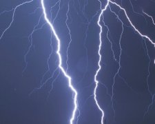 На музичному фестивалі блискавка убила людину