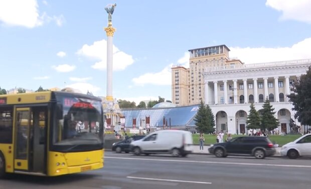 Громадський транспорт Києва. Фото: Youtube