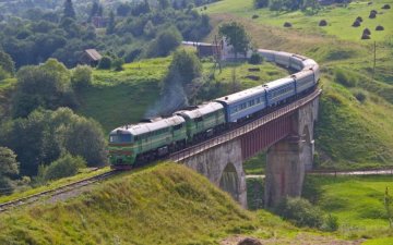 Укрзалізниця запустила пасажирський рейс в Карпати