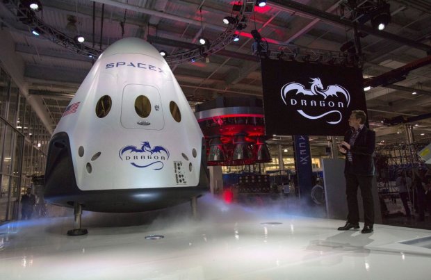 Нове дітище Ілона Маска підкорило космос: неймовірне відео від SpaceX