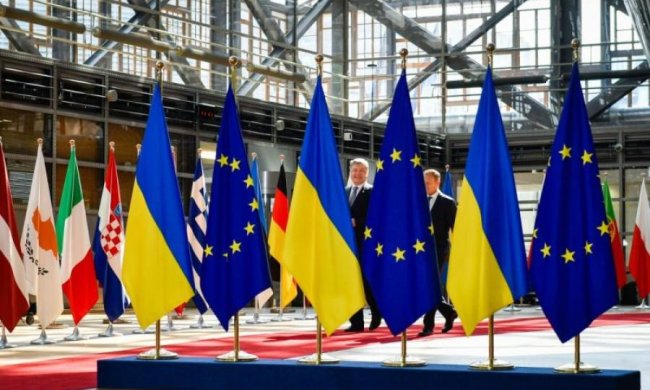 Появились кадры важной встречи Порошенко