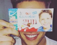Дуже солодкий: ось як зараз виглядає хлопчик з упаковки Kinder Chocolate