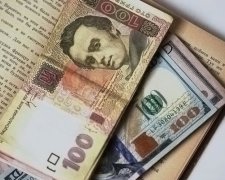  Гривна сдает позиции: доллар дорожает