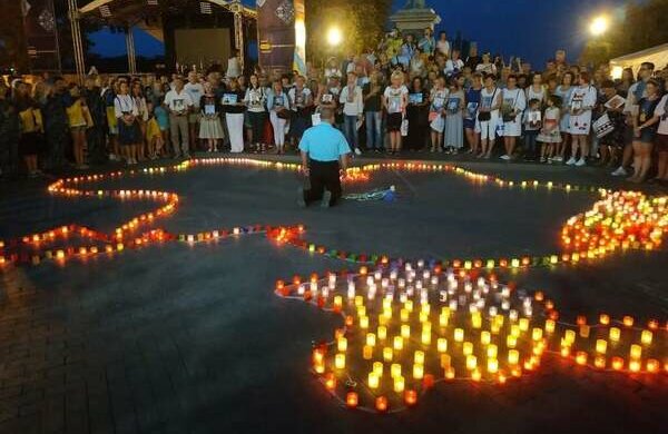 Россиянин, ставший на колени в Одессе, не тот, за кого себя выдает: нас всех обманули