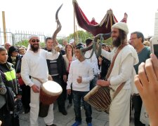 "Євреям знижки": власник похоронного бюро в Черкасах піде під суд, скандал на всю Україну